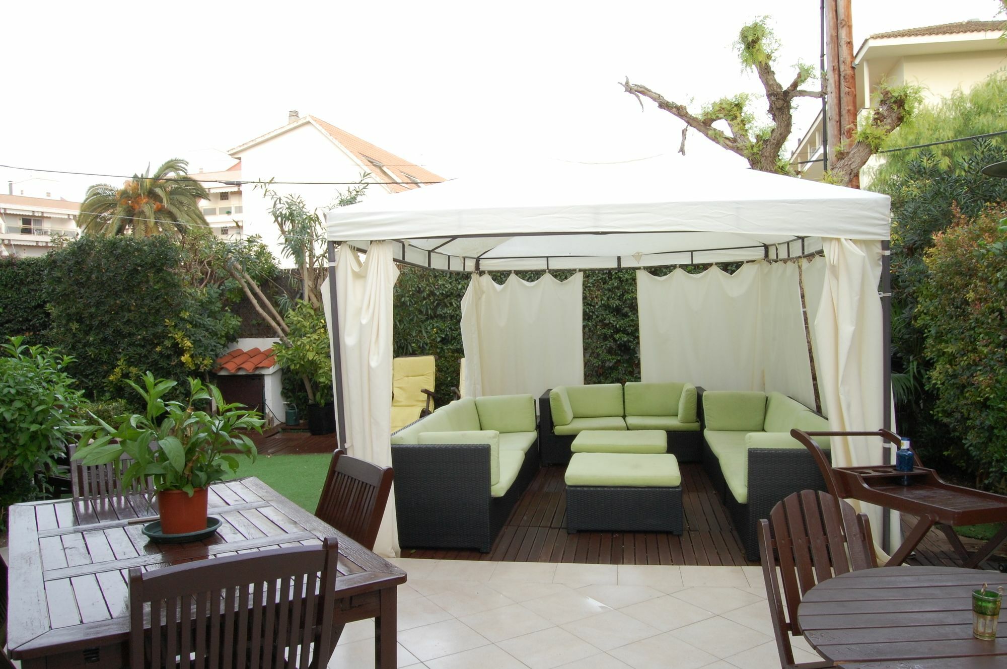 New Opening Villa Oasis Terramar Sitges Exterior photo